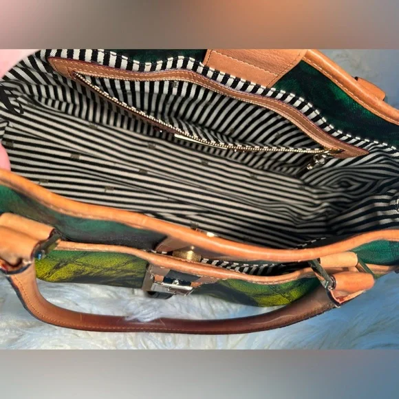 L.A.M.B. Designer Tie Dye Handbag🤩 - Picture 7 of 11